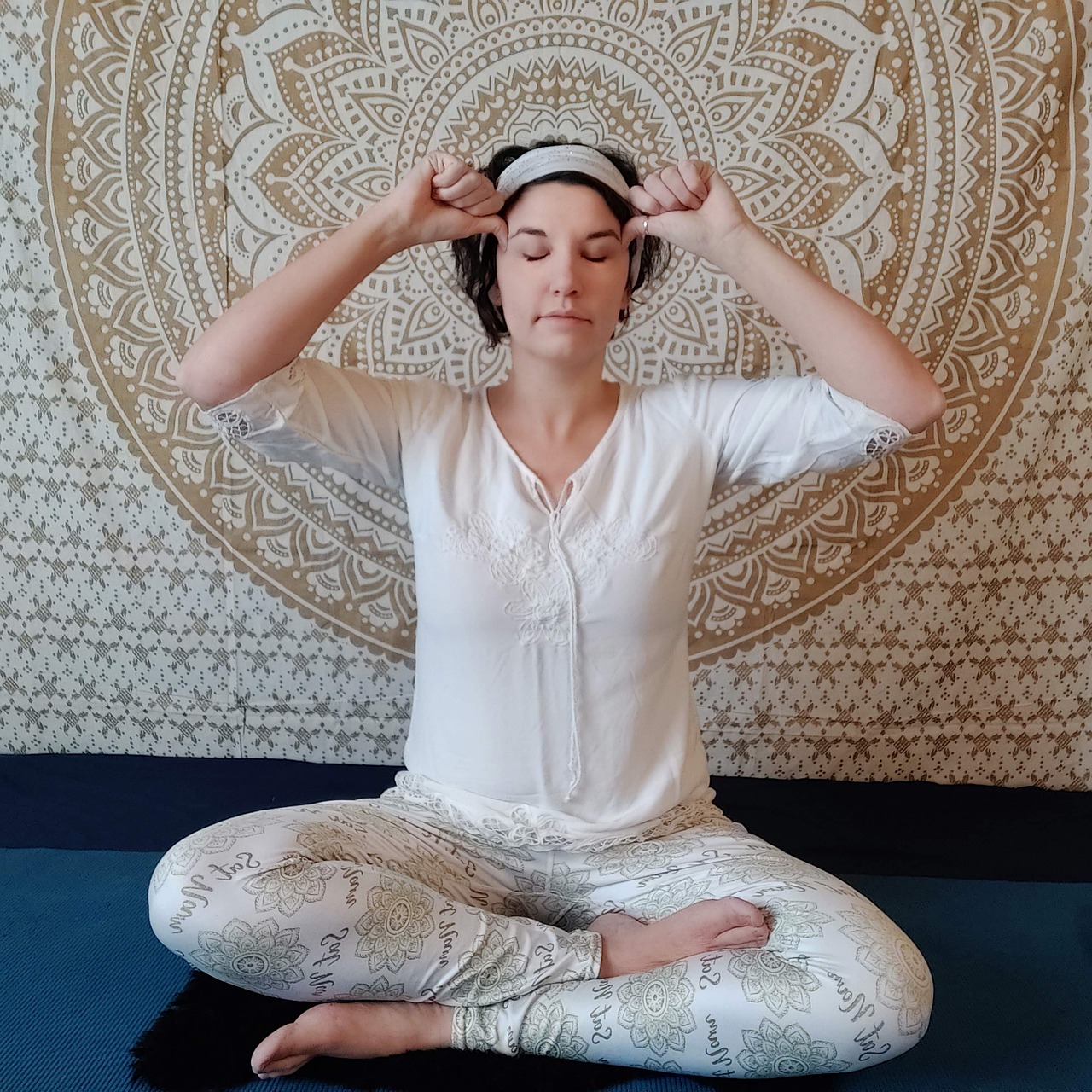 Qué es el Yoga Kundalini y sus Beneficios? 💪